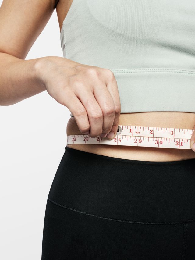 Por que a cintura aumenta após os 45 anos? Novo estudo responde